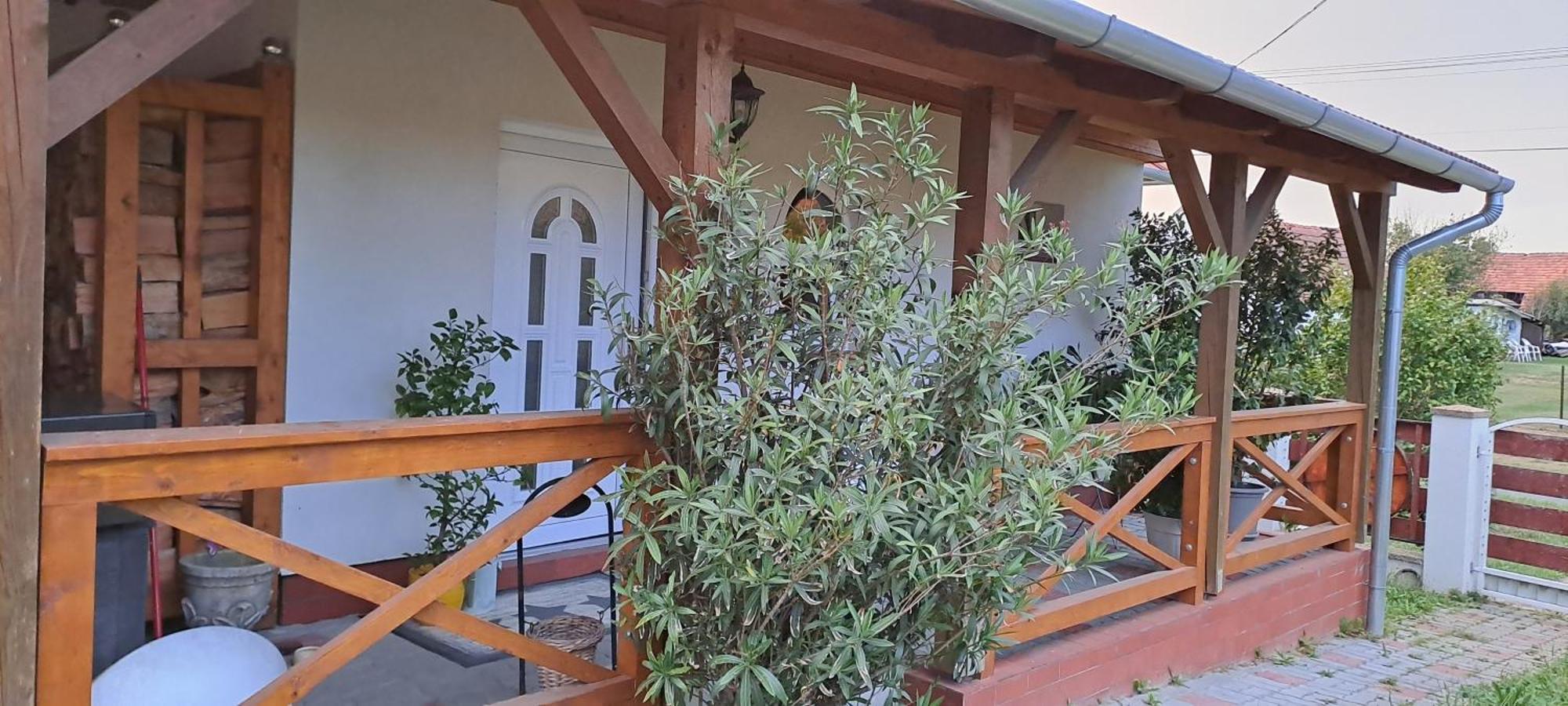 Villa Manipura à Szemenyecsörnye Extérieur photo